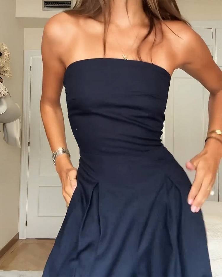 Renata – Salopetă de Damă Elegantă Fără Bretele, Croială Slim
