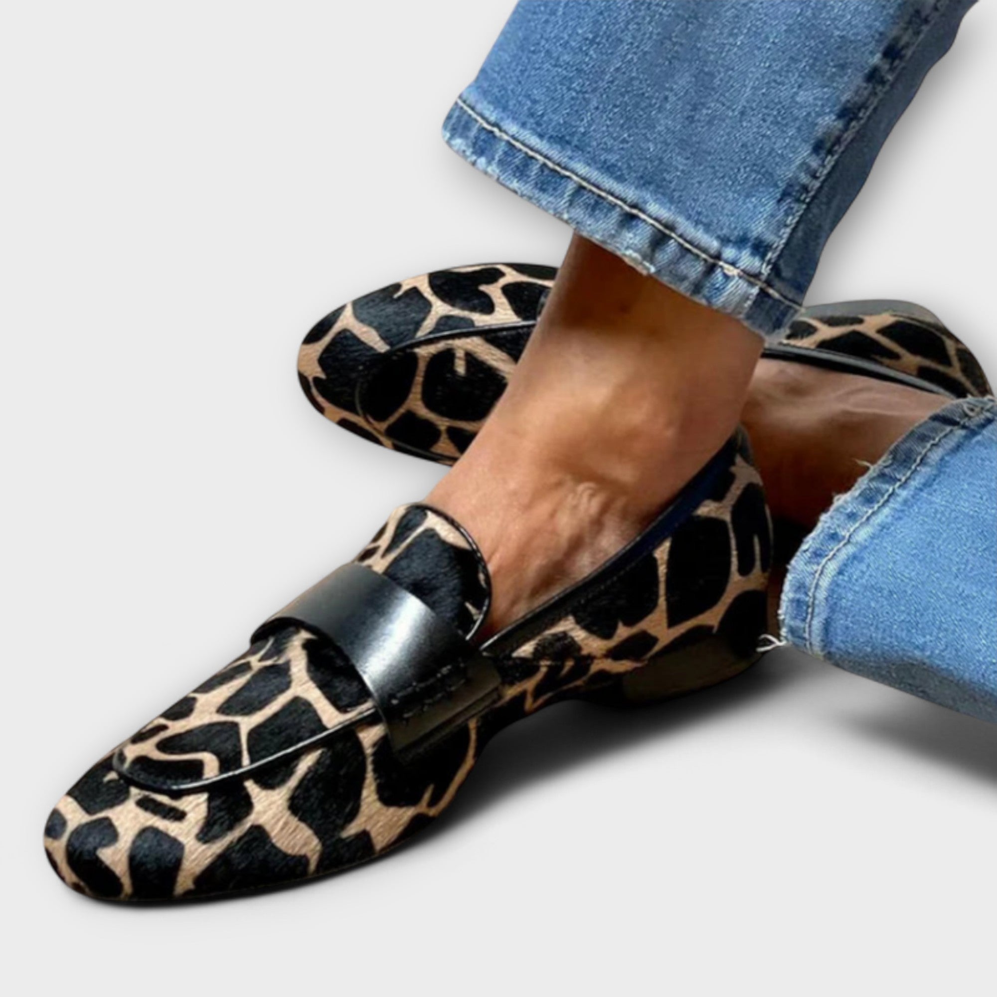 Pantofi Loafers Damă cu Imprimeu Leopard Elegant