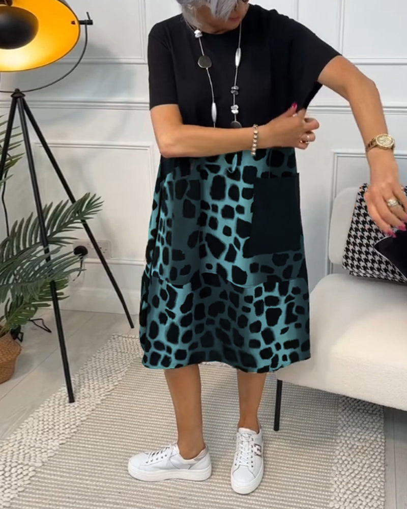 Allison - Rochie Midi cu Mâneci Scurte și Imprimare Leopard
