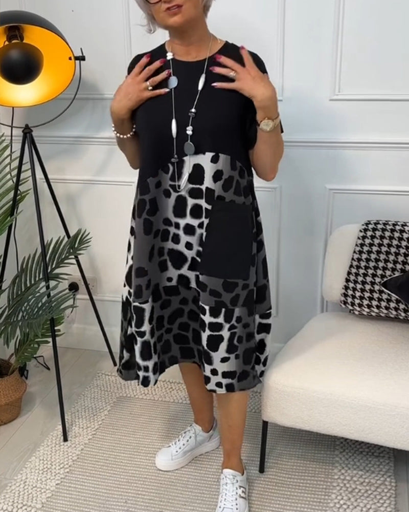 Allison - Rochie Midi cu Mâneci Scurte și Imprimare Leopard