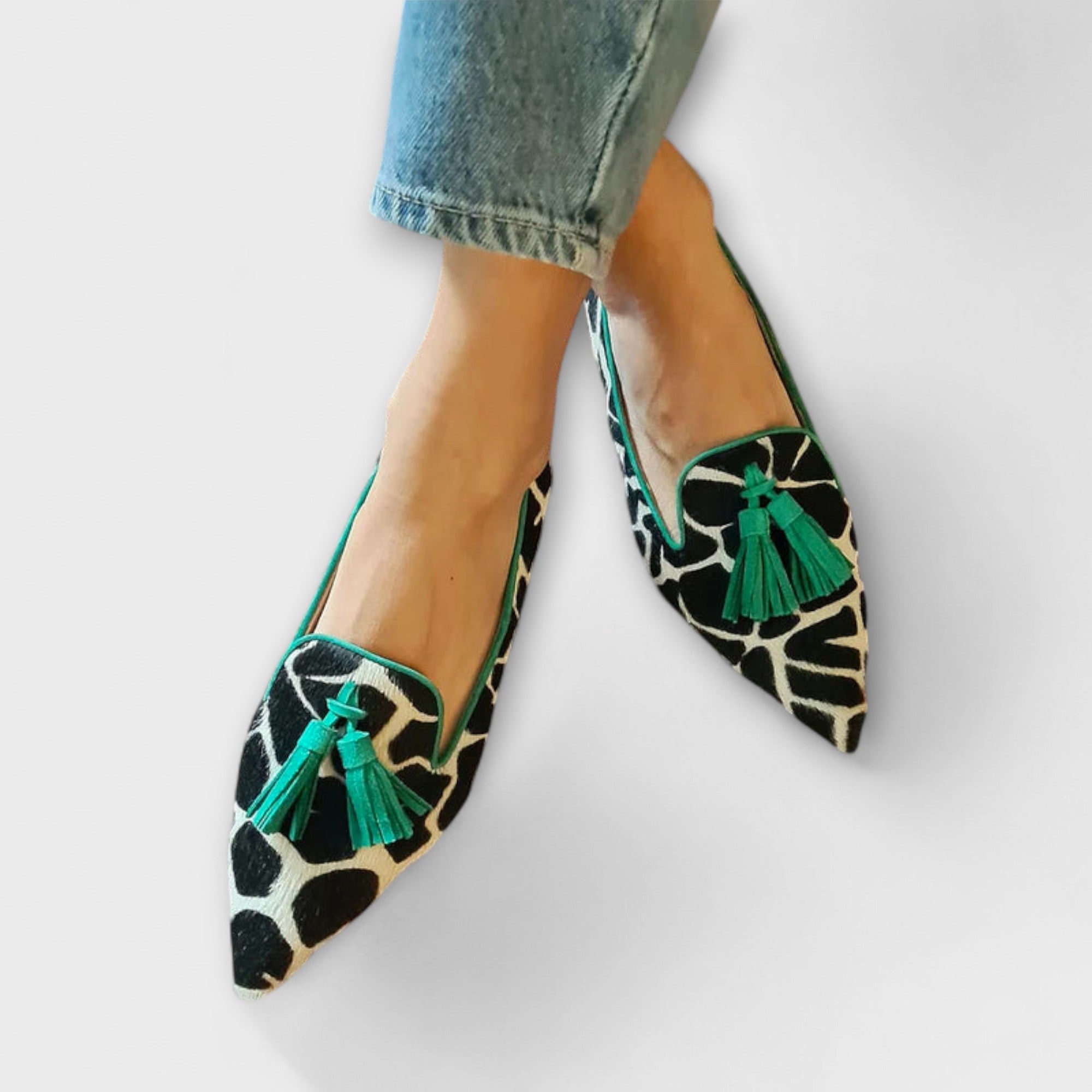 Julia – Pantofi Loafers Eleganți Slip-On cu Ciucuri