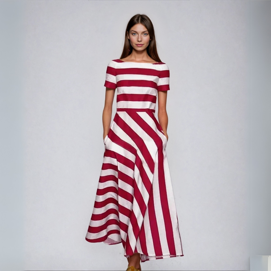 Natalia – Rochie de Damă Lungă din Dantelă, Realizată Manual cu Dungi