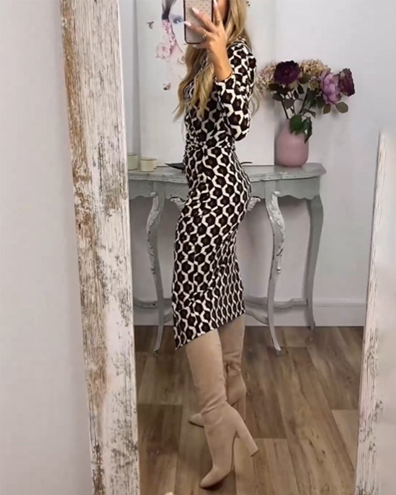 Jess – Rochie de Damă Elegantă cu Fanta și Imprimeu Strălucitor