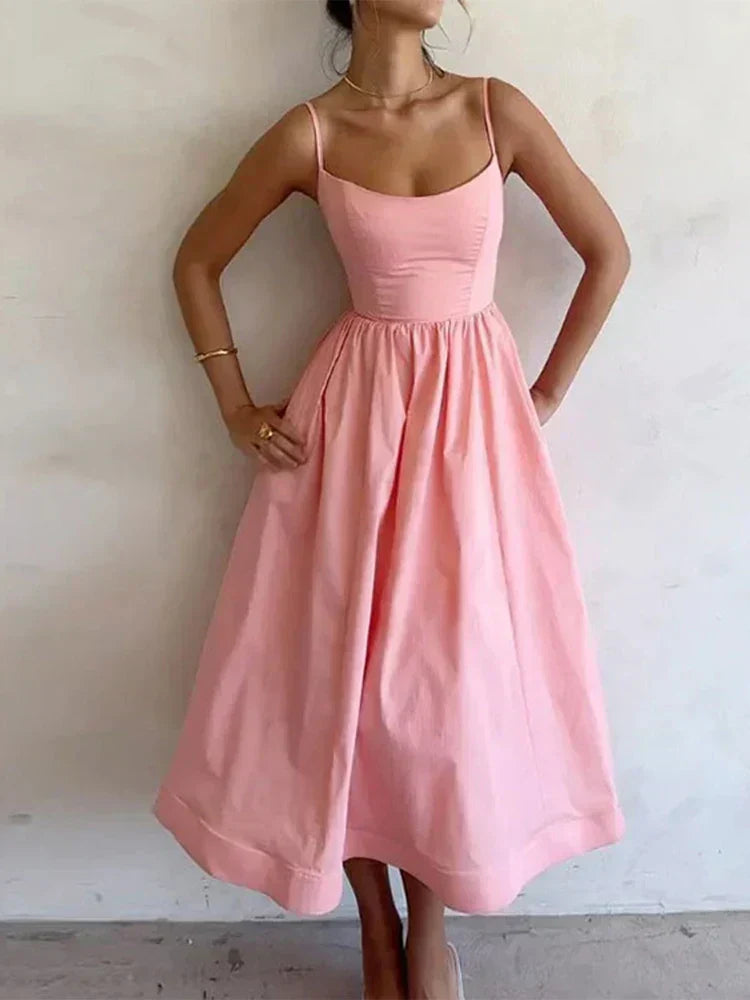 Delaney - Rochie Flattering cu Talie Ajustată