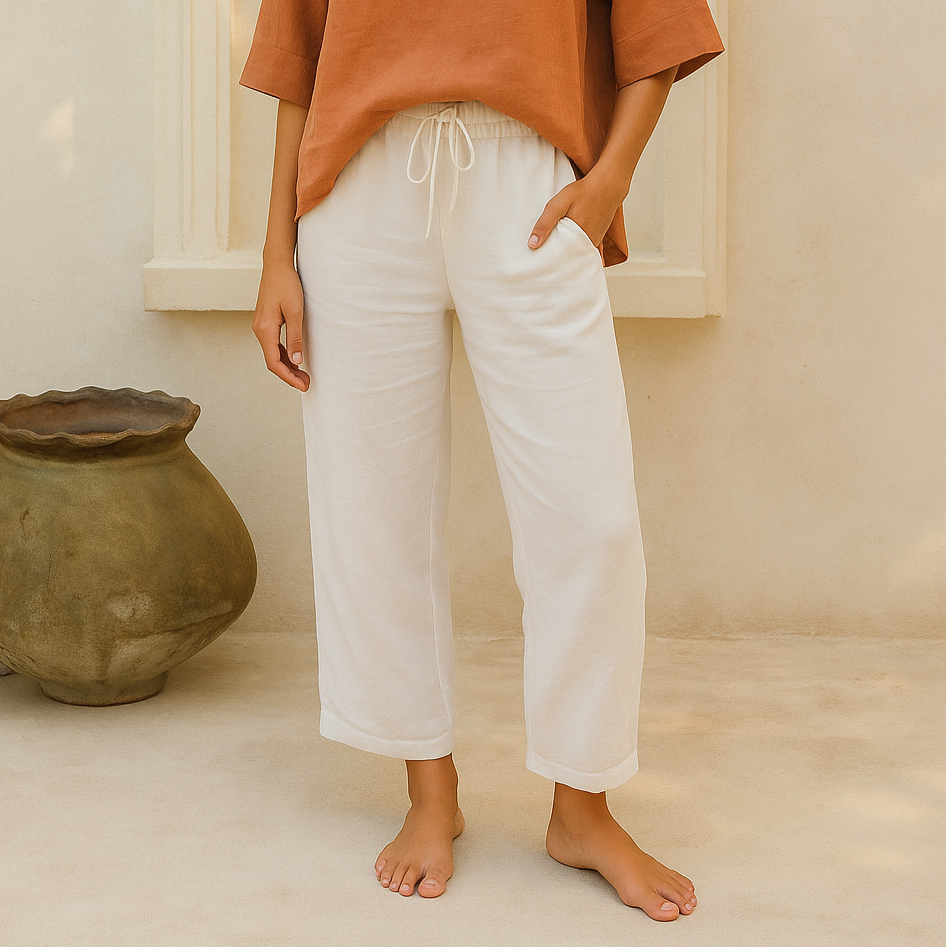Eloise | Pantaloni de Vară din In" can be rewritten as "Eloise | Pantaloni Lejeri de Vară din In