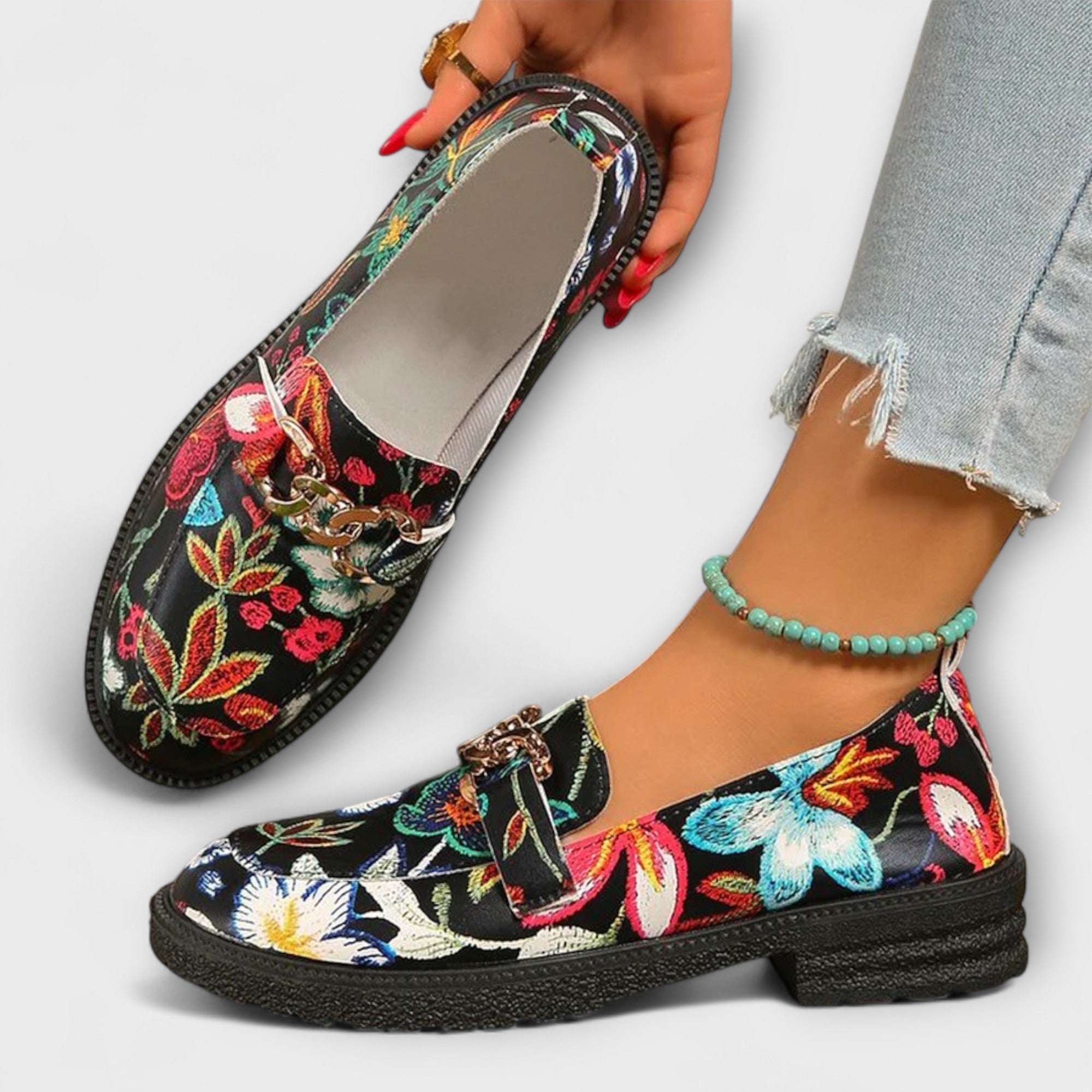 Orla – Pantofi de Damă cu Model Floral Colorat Elegant