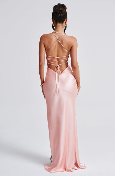 Amara – Rochie de Damă Maxi Satin Elegantă cu Fisură