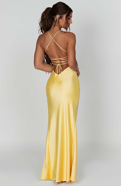 Amara – Rochie de Damă Maxi Satin Elegantă cu Fisură