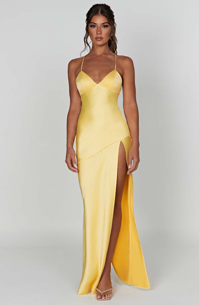 Amara – Rochie de Damă Maxi Satin Elegantă cu Fisură