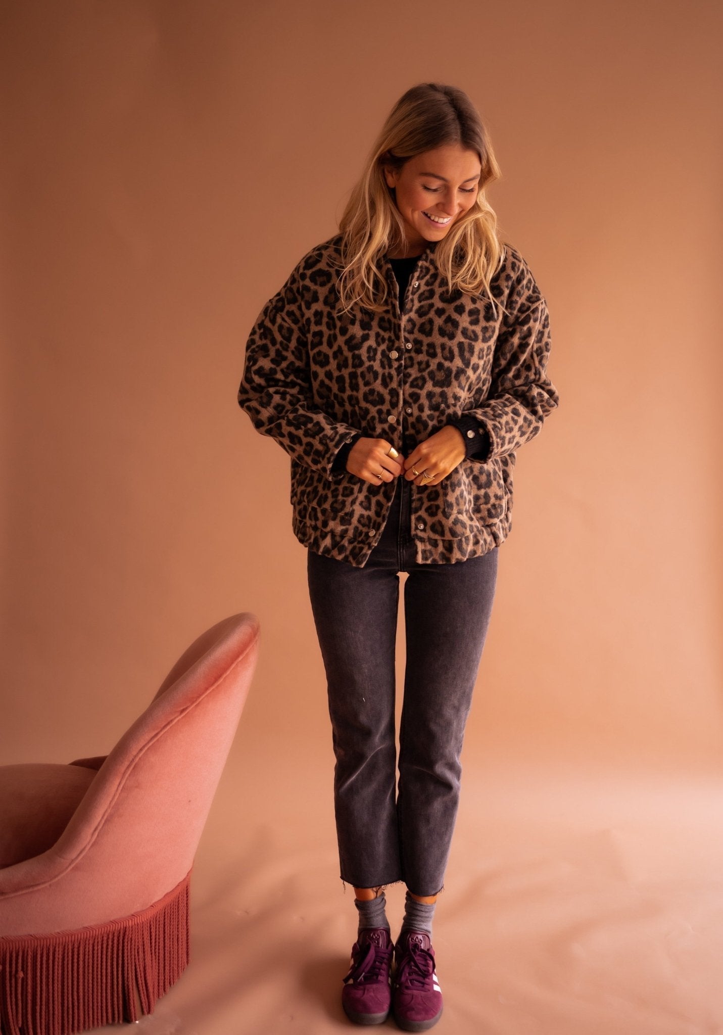 Charlene – Jachetă de Damă Elegantă cu Model Leopard