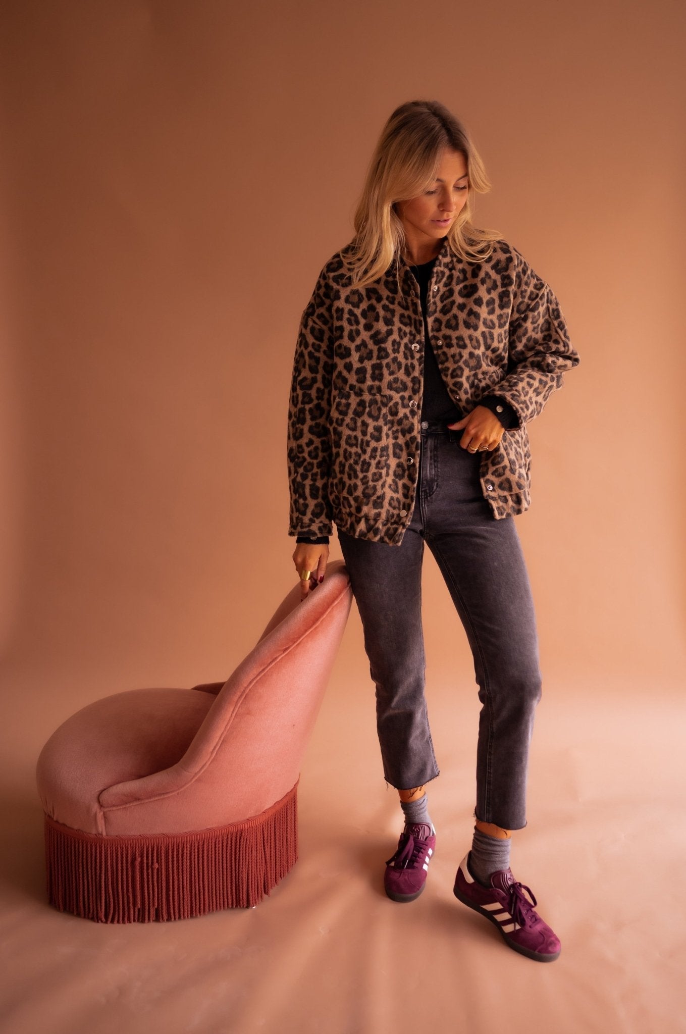 Charlene – Jachetă de Damă Elegantă cu Model Leopard