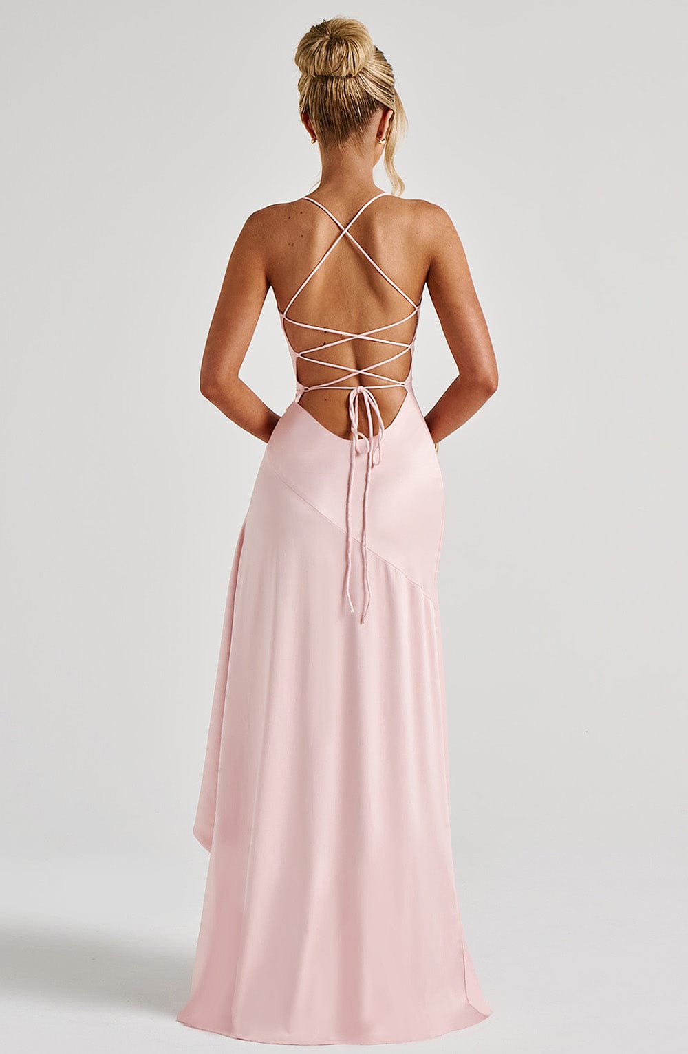 Seraphine – Rochie Maxi Damă Elegantă cu Tiv High-Low și Fanta