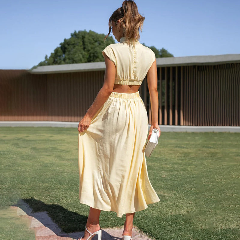 Emilia - Rochie elegantă cu decolteu adânc