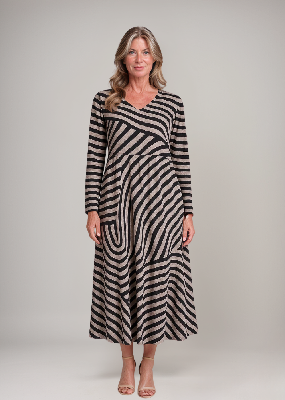 Belinda™ | Rochie maxi cu dungi și decolteu în V