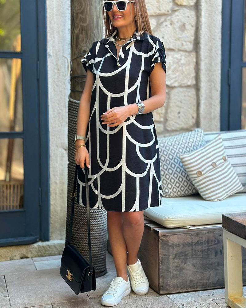 Anneliese – Rochie Polo de Damă cu Imprimeu Grafic și Croi Lejer