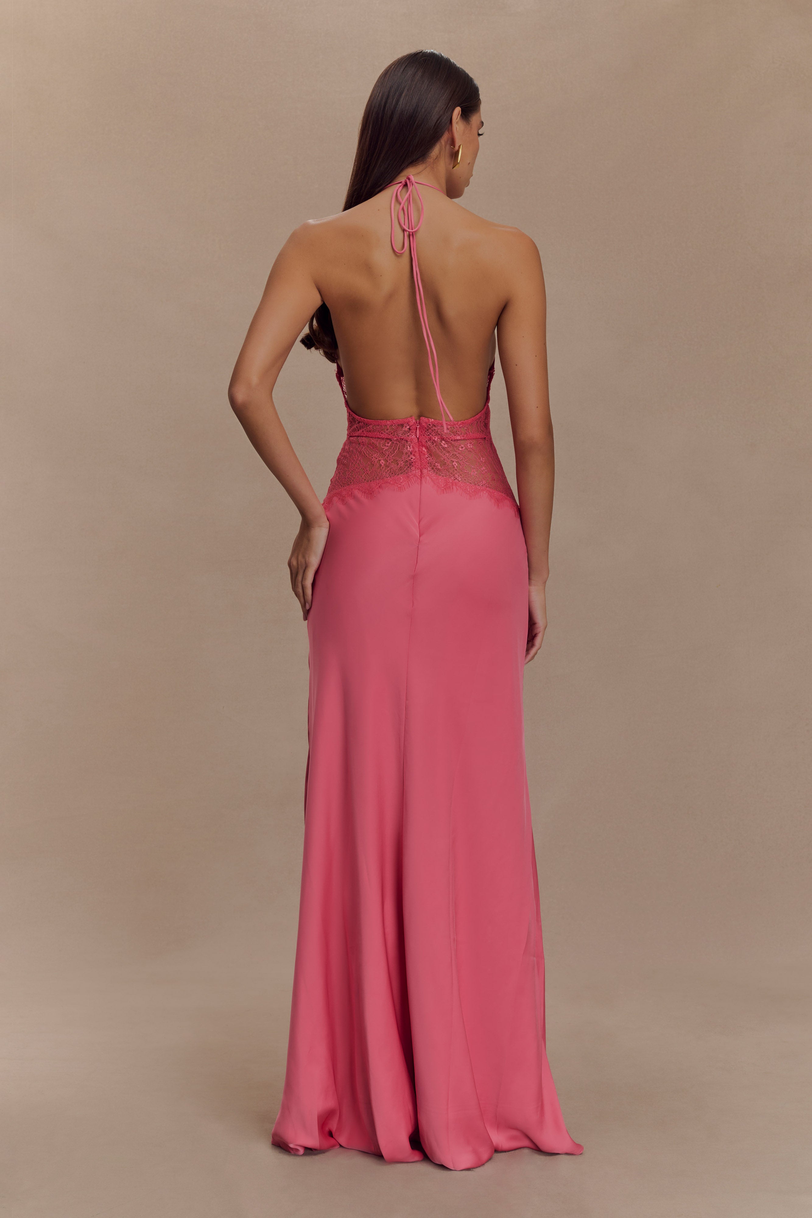 Kalira – Rochie Maxi Damă Elegantă din Satin cu Dantelă Roz
