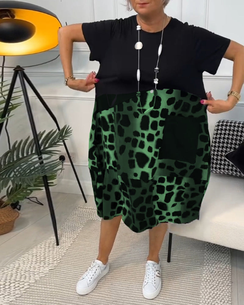 Allison - Rochie Midi cu Mâneci Scurte și Imprimare Leopard