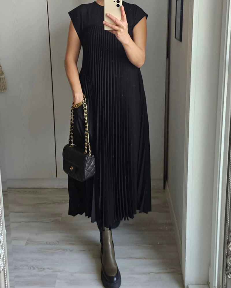 Amada – Rochie de Damă Elegantă Fără Mâneci cu Plisaje