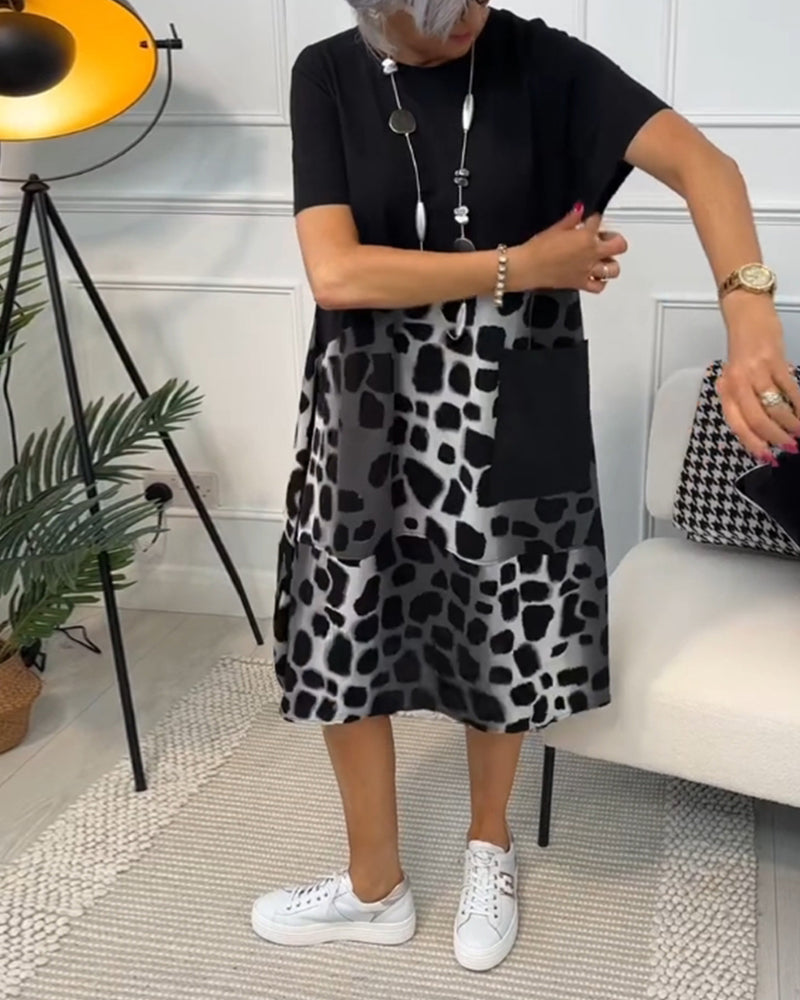 Allison - Rochie Midi cu Mâneci Scurte și Imprimare Leopard
