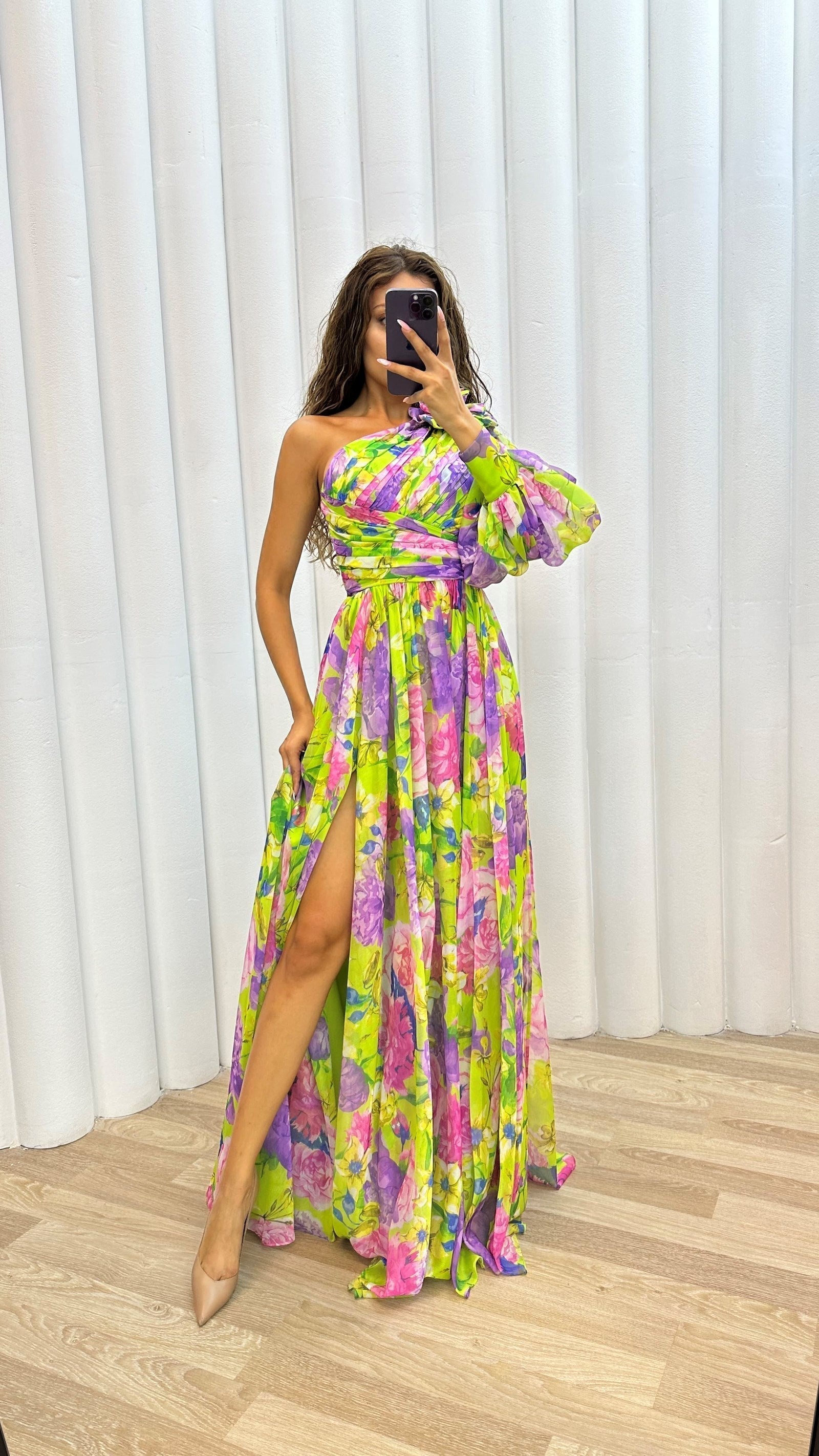 Mckenzie – Rochie de Damă Fluxoasă Elegantă cu Mâneci Lungi