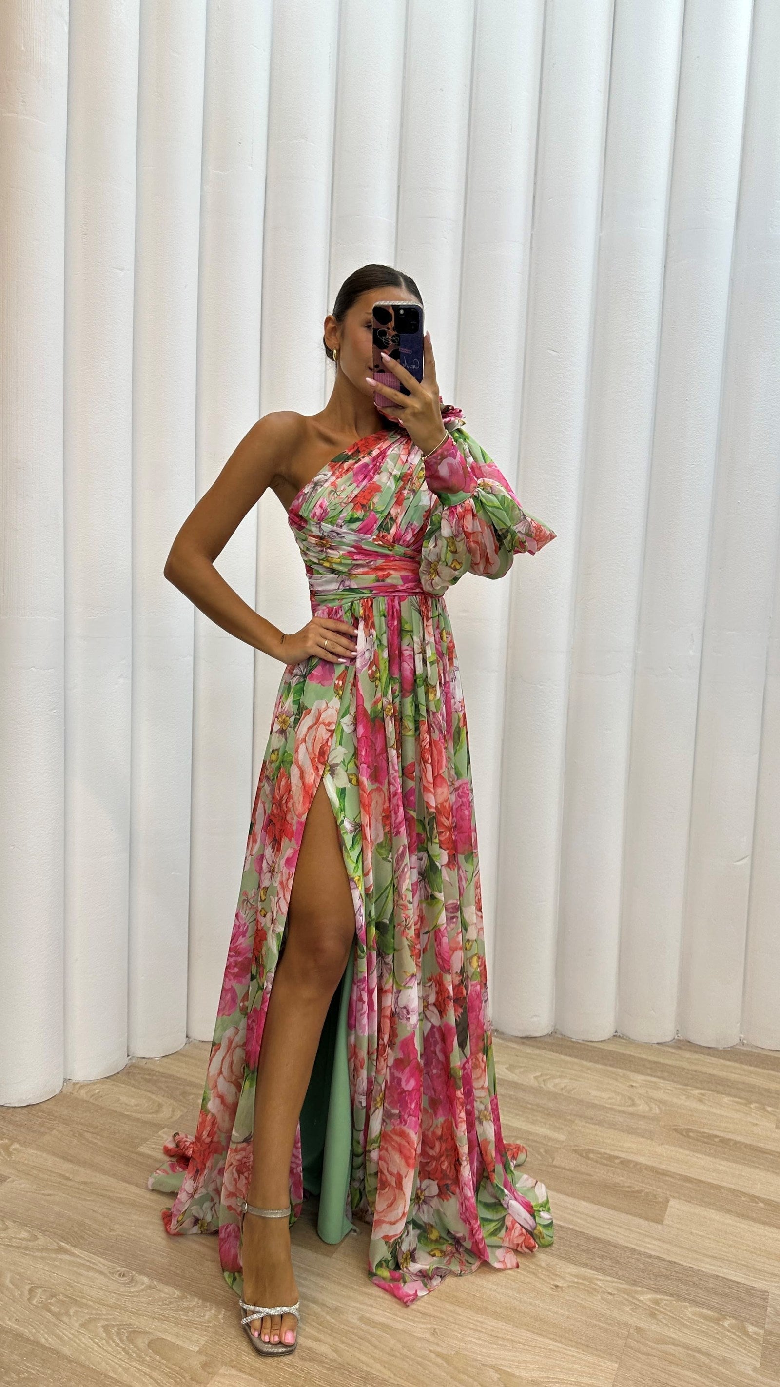 Mckenzie – Rochie de Damă Fluxoasă Elegantă cu Mâneci Lungi