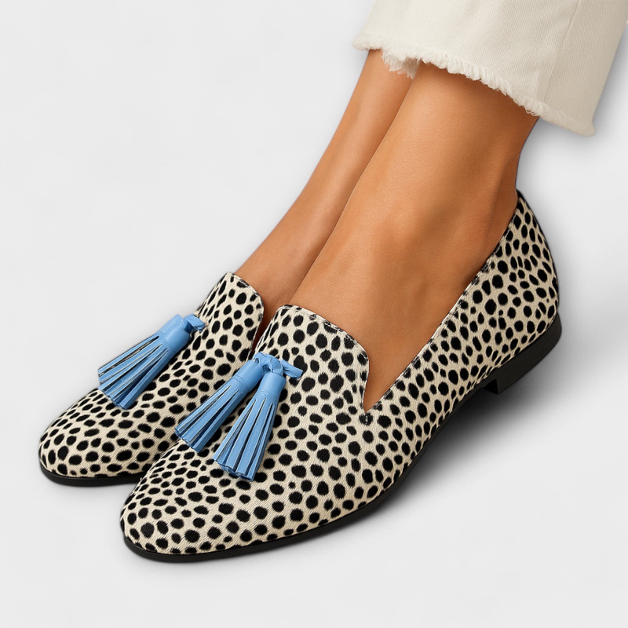 Mira – Pantofi Eleganți din Piele cu Ciucuri Decorativi