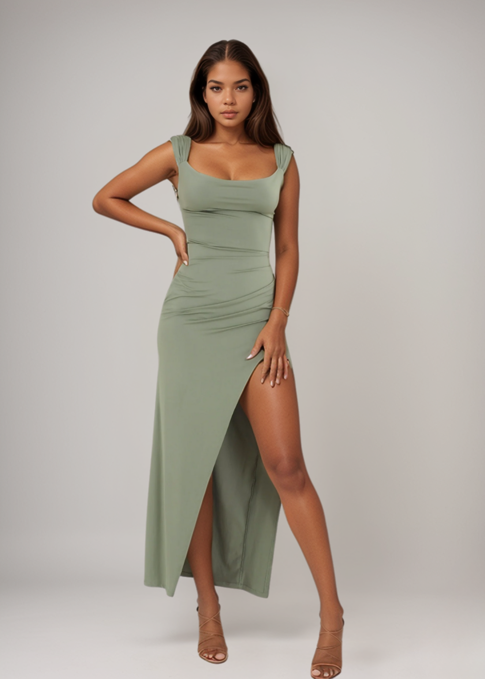 Claire™ | Rochie ajustată cu fante și drapaje
