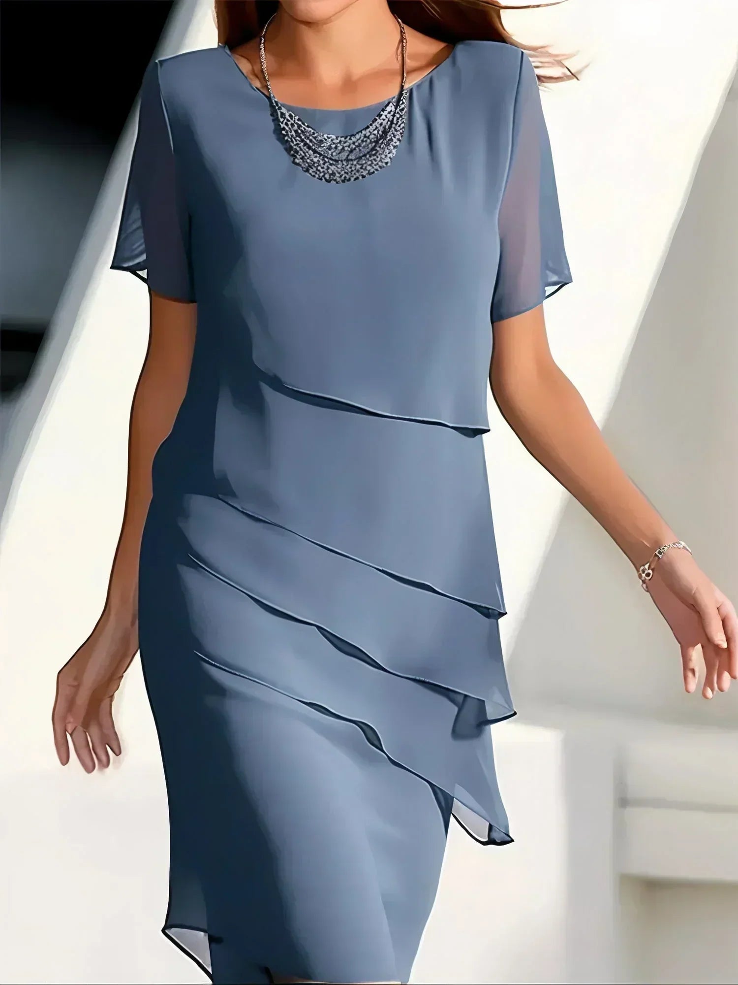 Juna – Rochie Midi din Chiffon Stratificată, Feminină și Elegantă