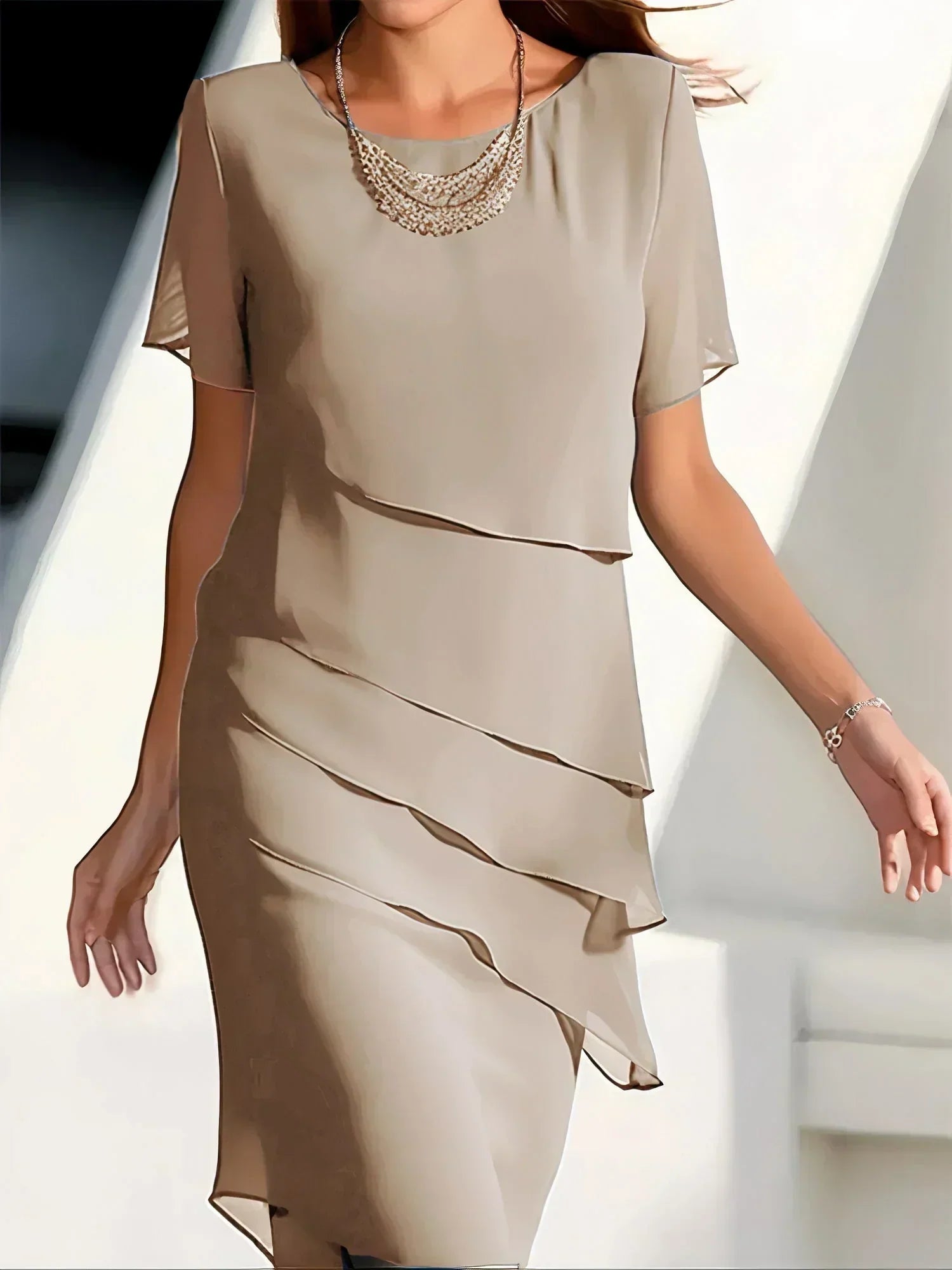 Juna – Rochie Midi din Chiffon Stratificată, Feminină și Elegantă