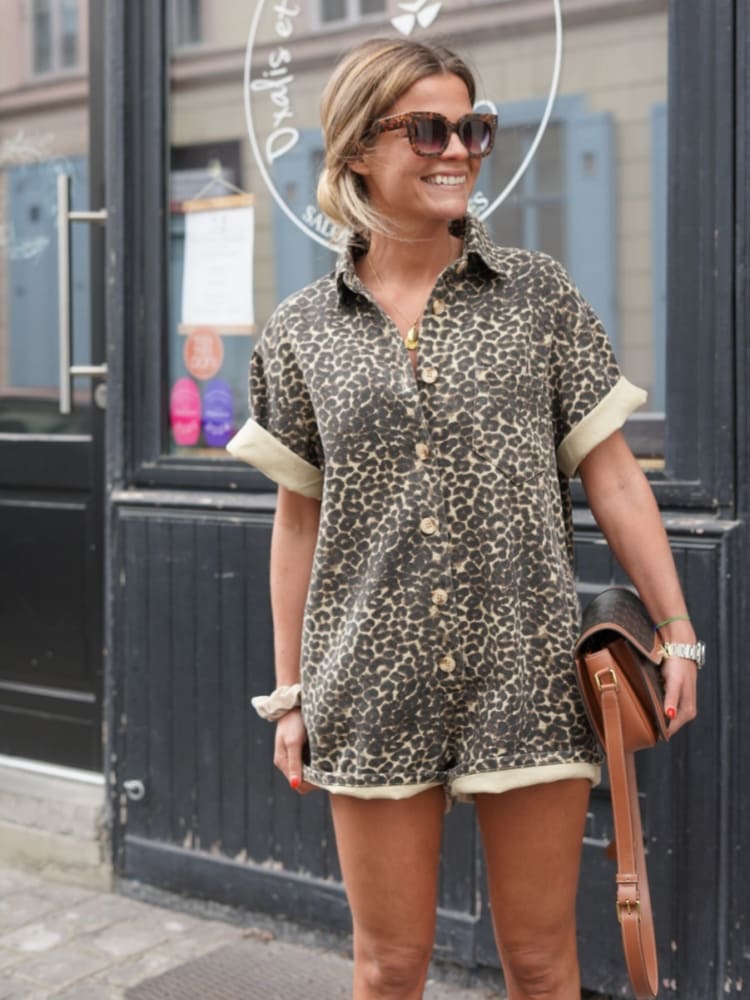 Nikki | Salopetă cu imprimeu leopard