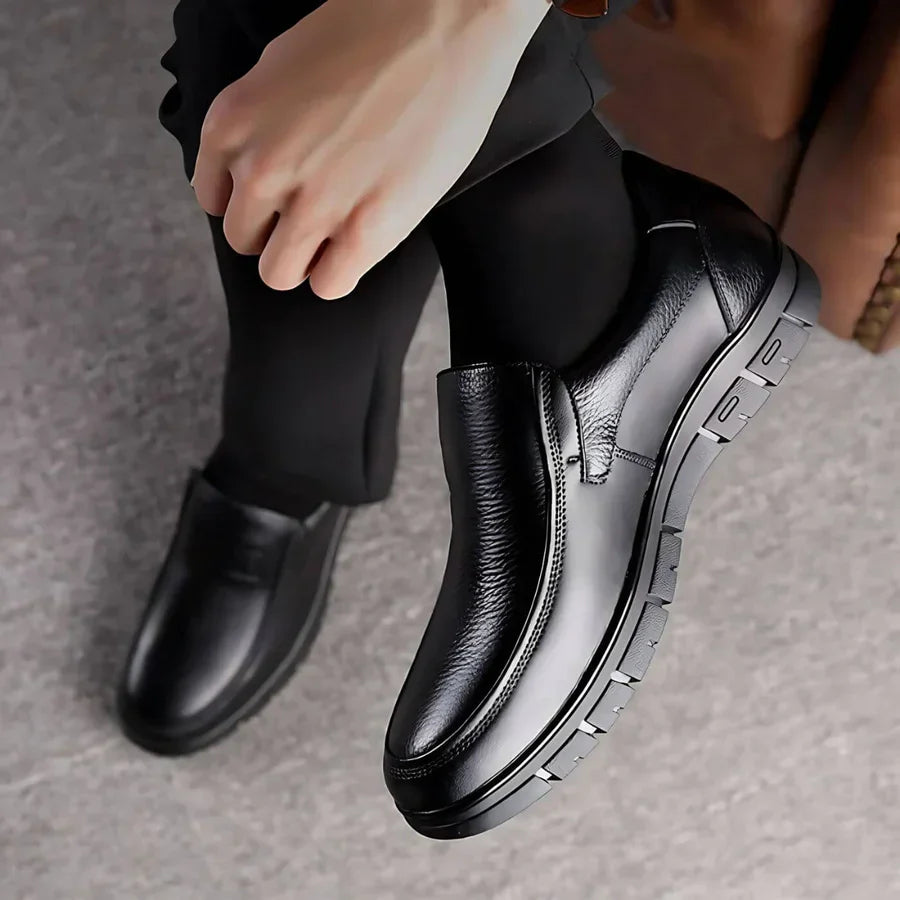 "Sergio | Pantofi eleganți fără șireturi" could be rewritten as "Sergio | Pantofi eleganți fără șireturi pentru un look rafinat".