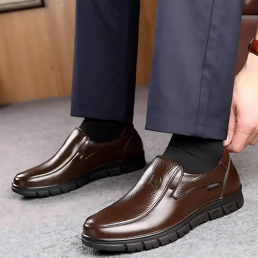 "Sergio | Pantofi eleganți fără șireturi" could be rewritten as "Sergio | Pantofi eleganți fără șireturi pentru un look rafinat".