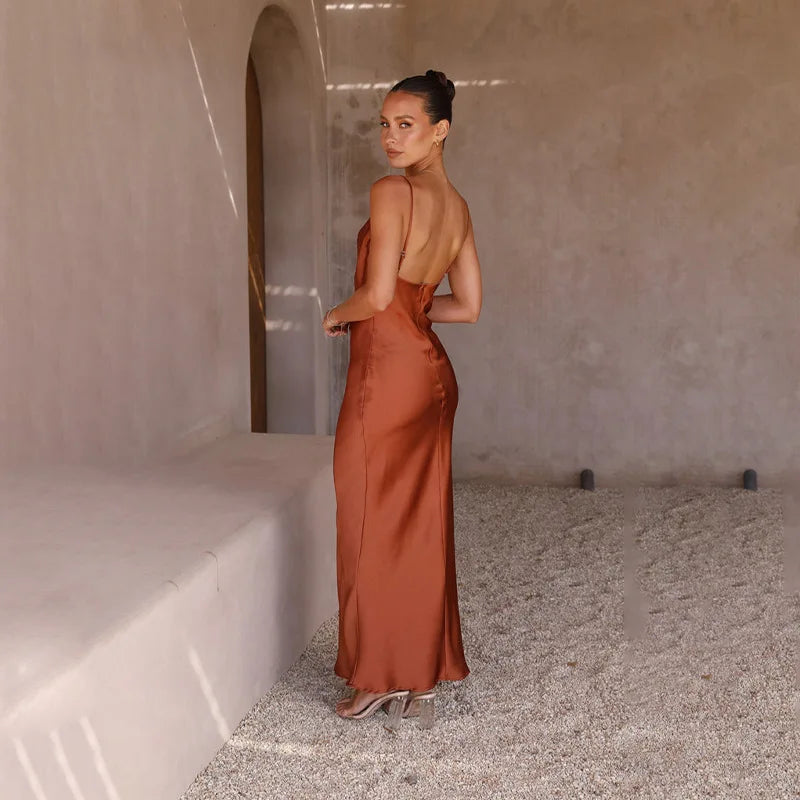 Daira – Rochie Lungă de Damă Elegantă din Satin