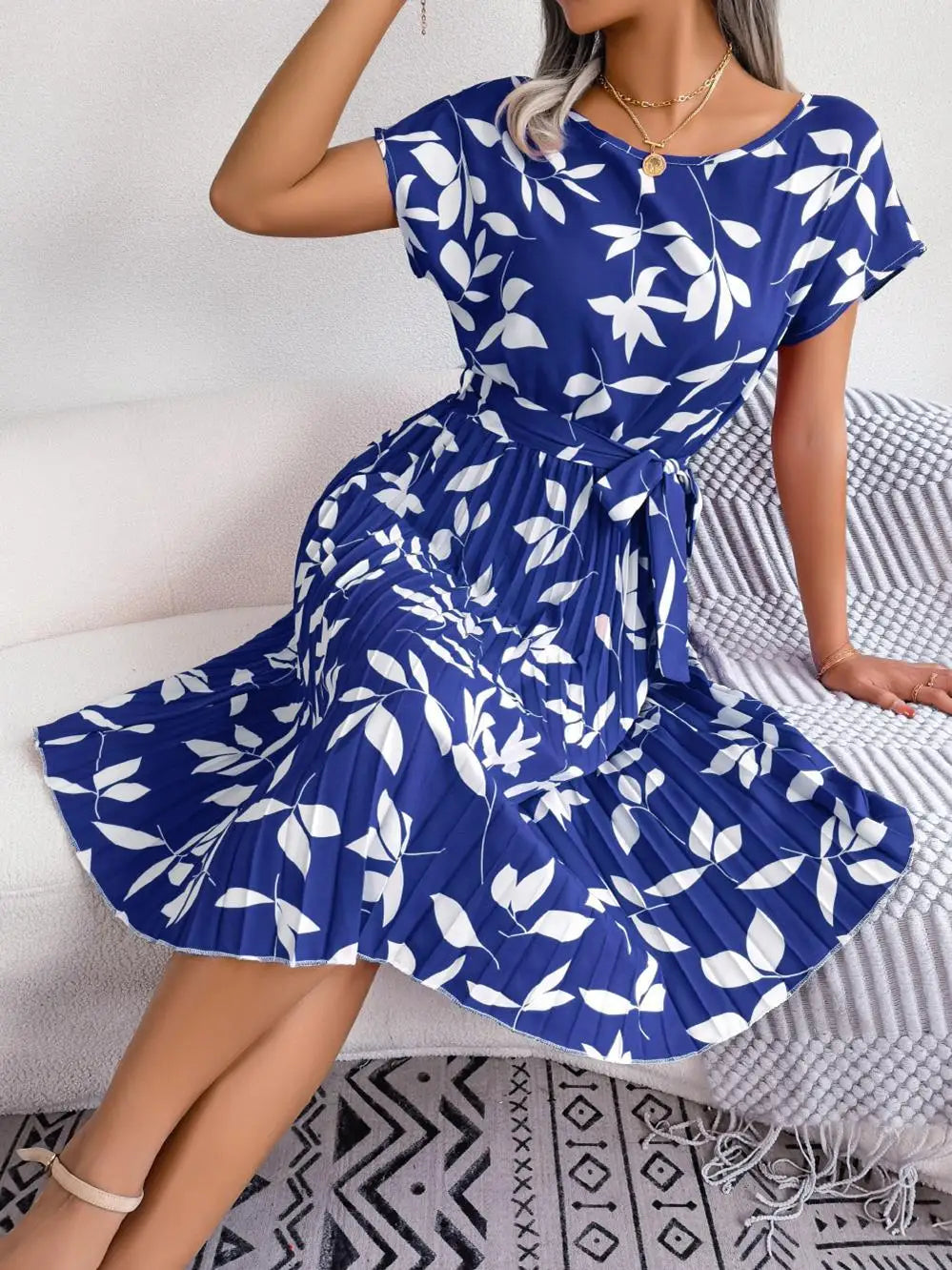 Amal | Rochie modernă cu imprimeu floral