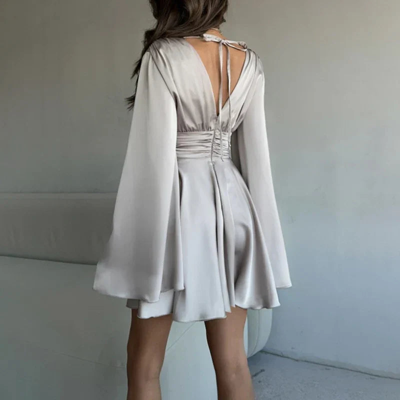 Darla – Rochie de Damă Elegantă Satinată cu Mâneci Largi