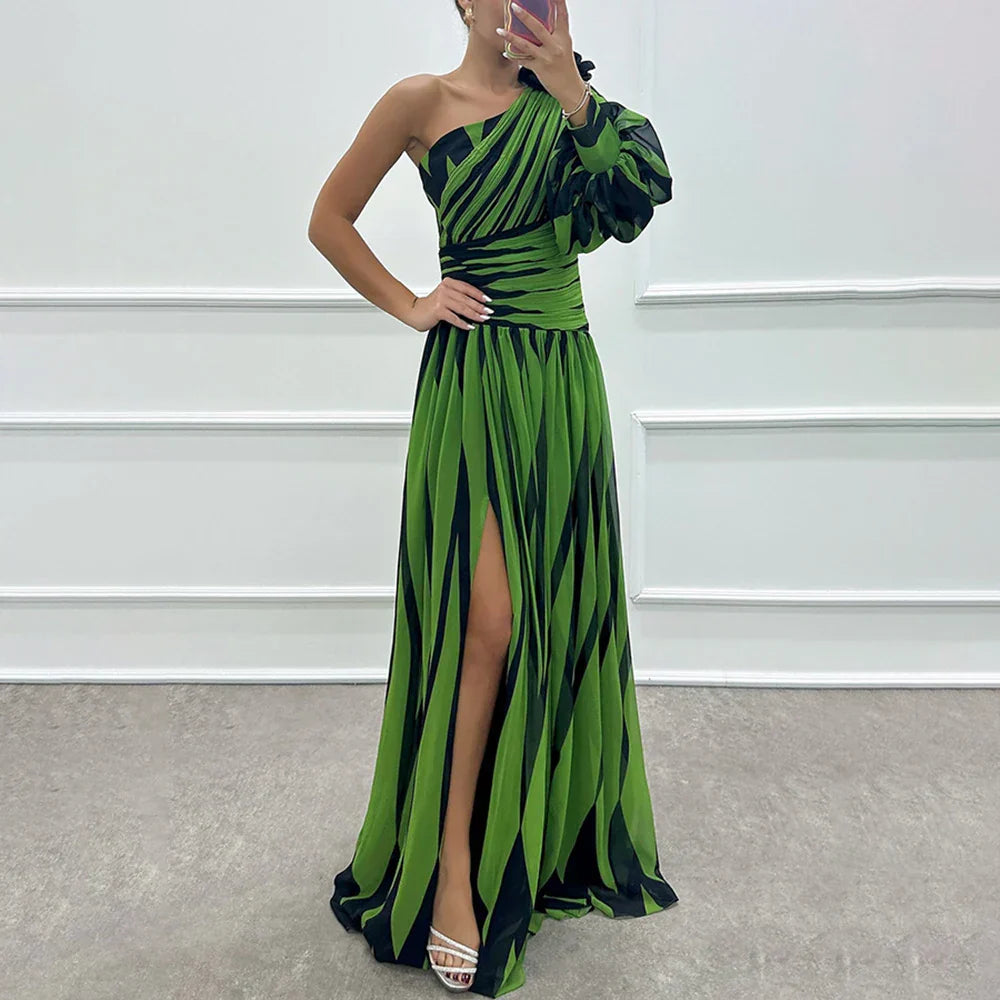 Liva – Rochie de Vară Damă, Material Respirabil și Croi Elegant