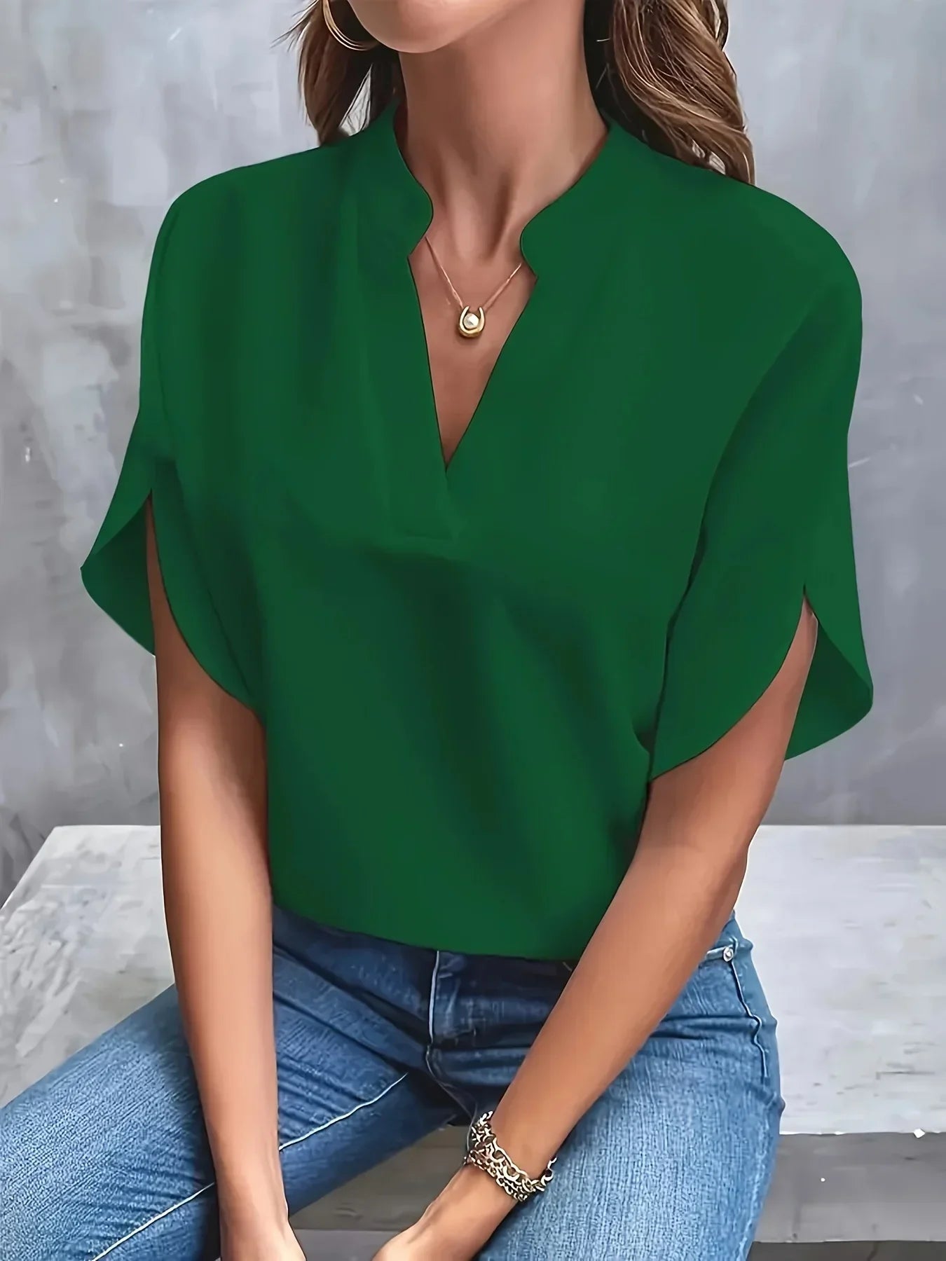 Thalia | Bluză elegantă cu un croi rafinat