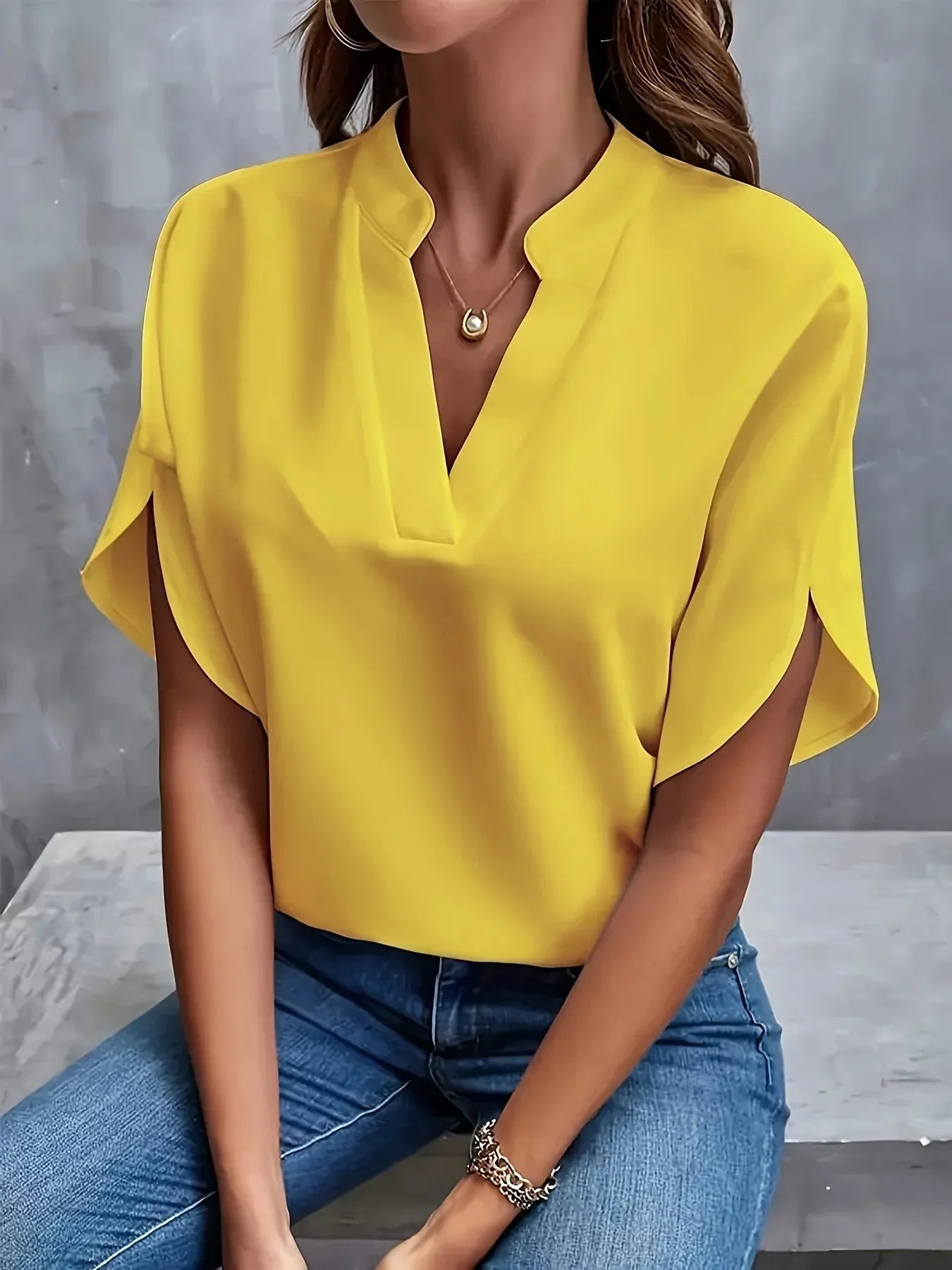 Thalia | Bluză elegantă cu un croi rafinat