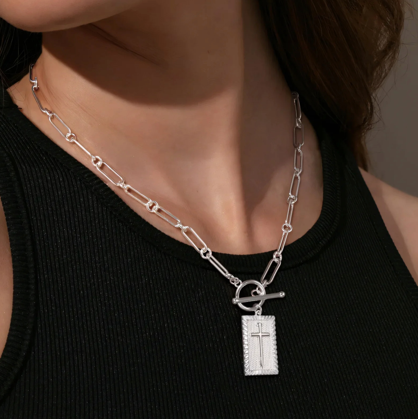 Colier Unic Elegant cu Cruce