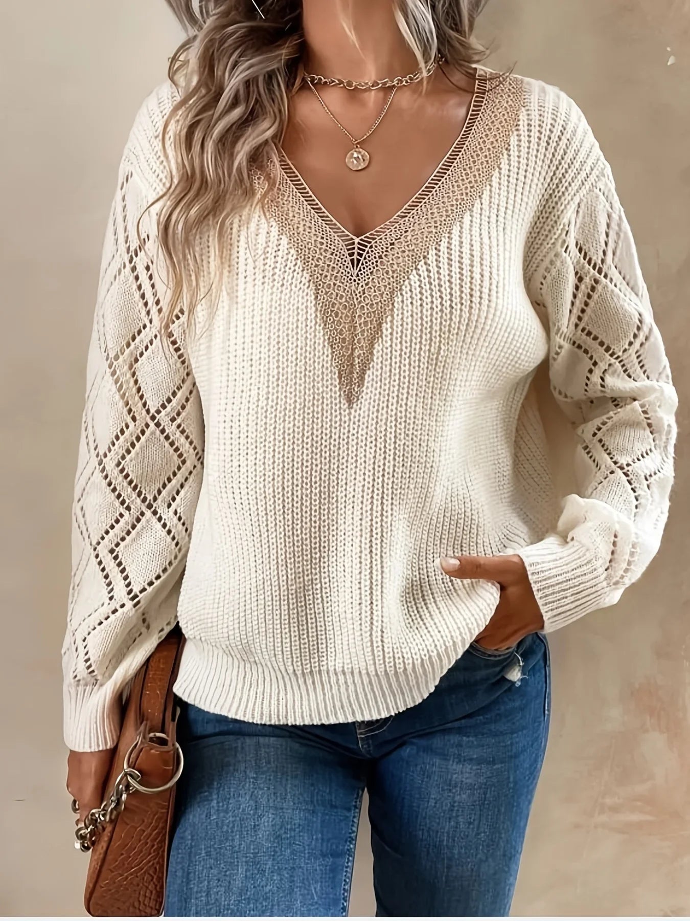 Elvira | Pulover elegant cu accente din dantelă