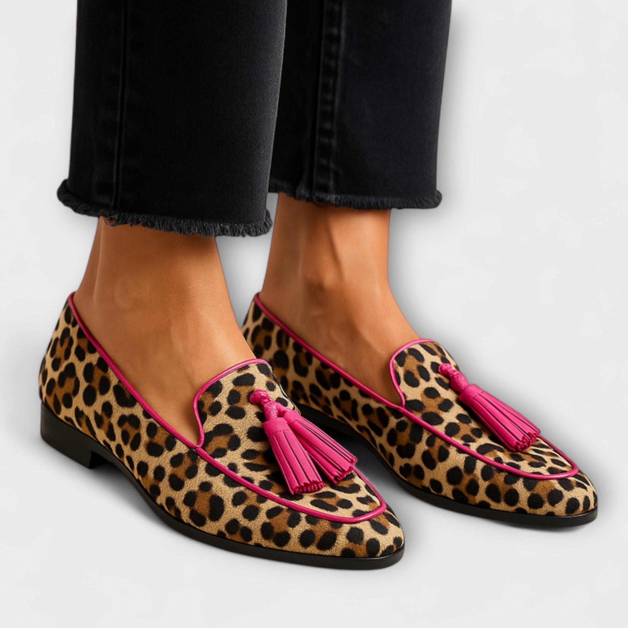 Lana - Pantof Elegant cu Detalii Fashionabile în Stil Pictat pentru un Aspect Trendy și Chic