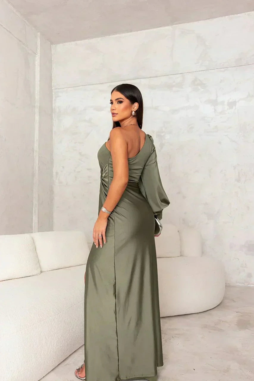 Iggy – Rochie de Seară Maxi Elegantă Verde cu Umăr Decupat