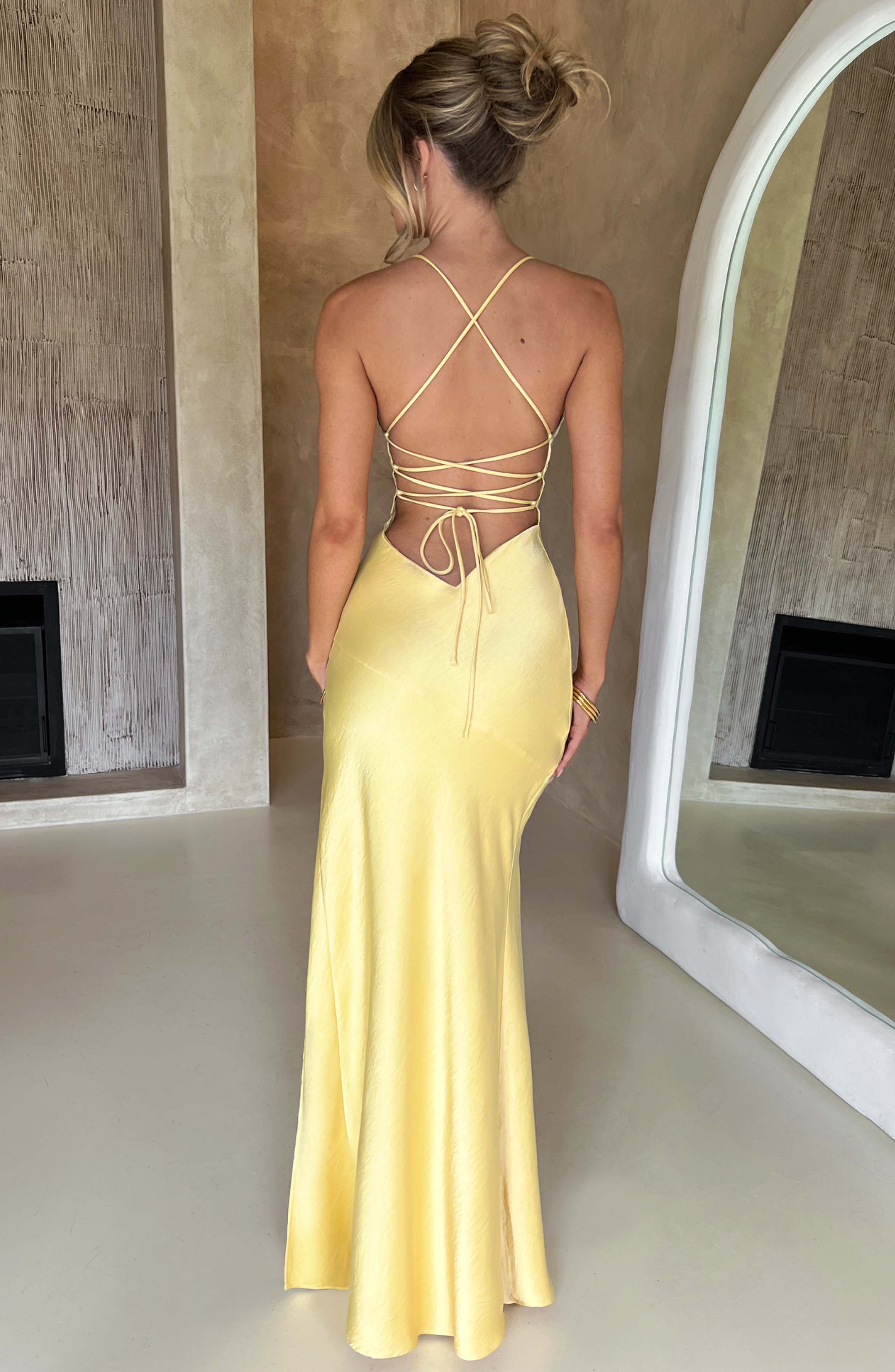 Meliva – Rochie Maxi de Damă cu Decolteu Înalt Satinată