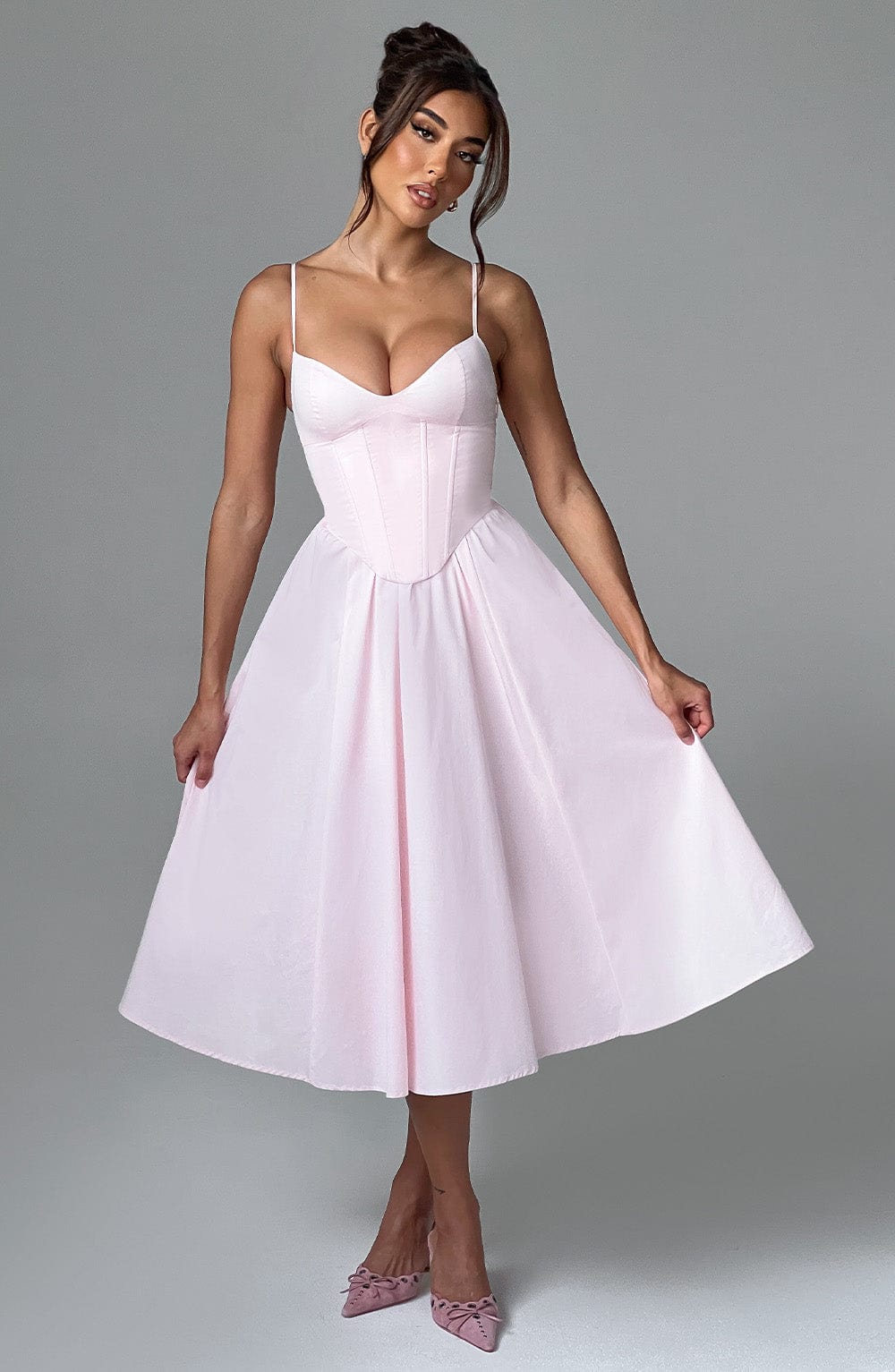 Grace – Rochie Midi Corset Elegantă Roz Blush