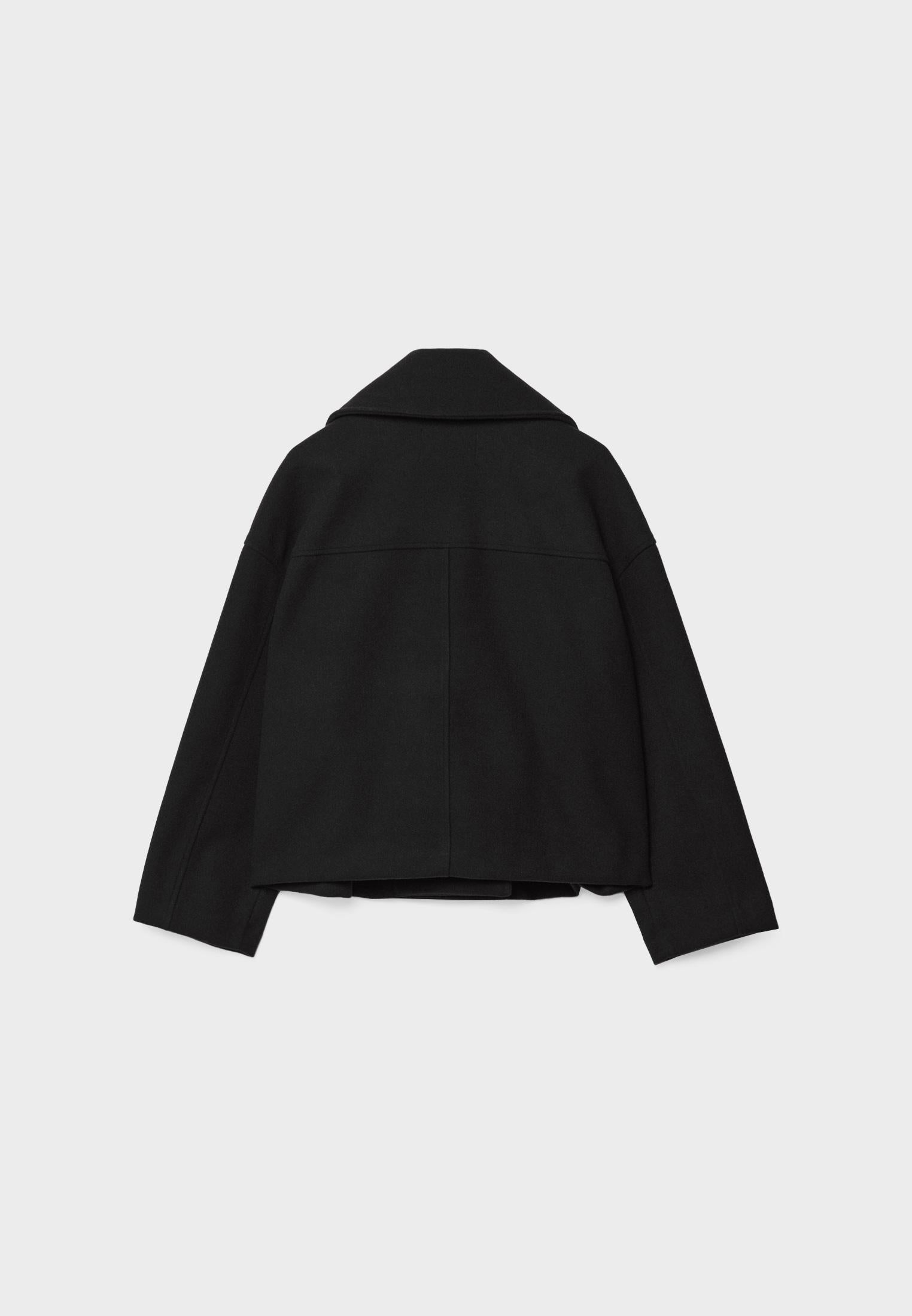 Stella – Blazer de Damă Elegant Cropped cu Rever Ascuțit